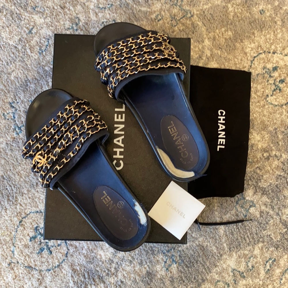 Chanel pool slides sandals